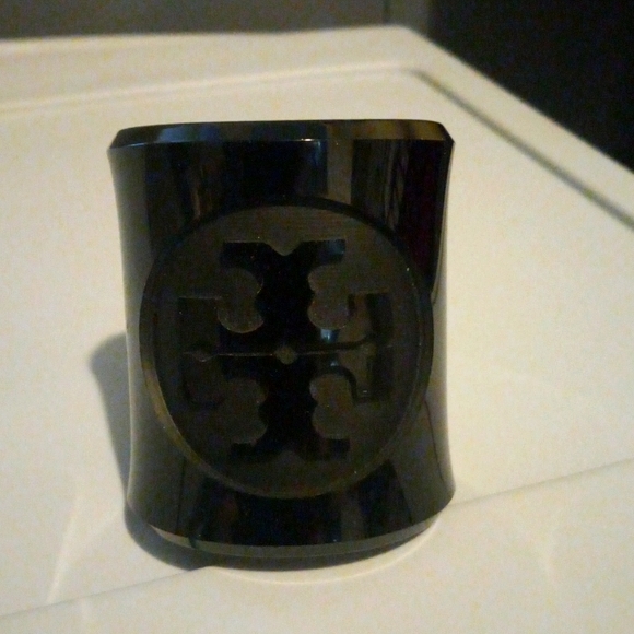 Ladies Cuff Bracelet - Picture 2 of 3